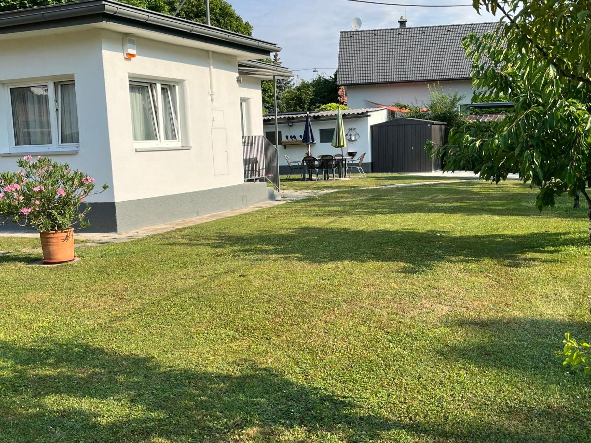 Holiday Home Bungalow Leopoldau By Interhome Wenen Buitenkant foto